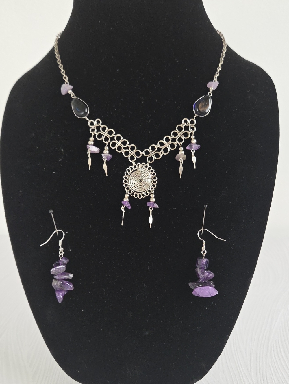 Handcrafted Silver-Tone Necklace & Earrings Set with Purple Amethyst Chips 17 In